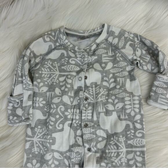Hanna Andersson Baby Grey Elephant Print Snap Button Sleeper Size 3-6 Months - Picture 2 of 10
